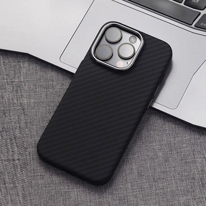 Single Tone iPhone MagSafe Case With Stripes - Black - Mackin Totes